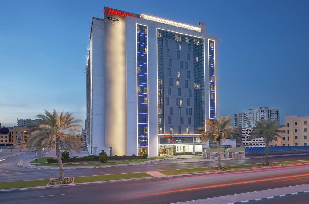 HAMPTON BY HILTON AIRPORT