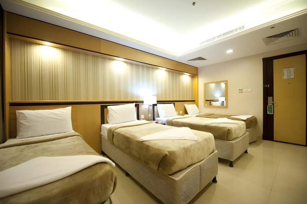 Quad Room